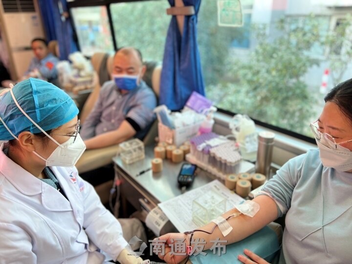 【南通發(fā)布】共計(jì)獻(xiàn)血3萬多毫升！緩解血液庫存壓力，中集環(huán)科組織職工愛心獻(xiàn)血